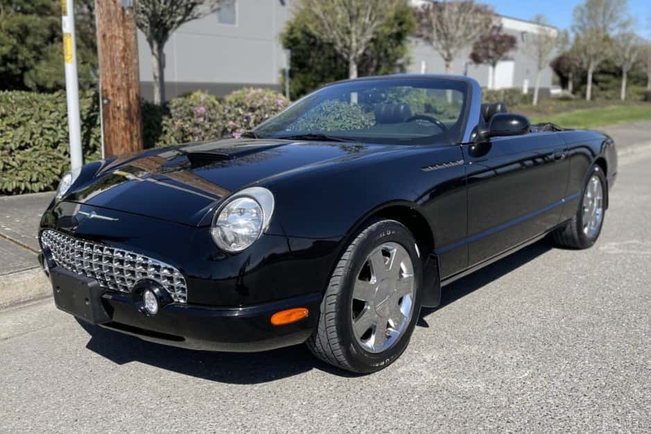 2002 Ford Thunderbird (2002-2005) sold for $12,500