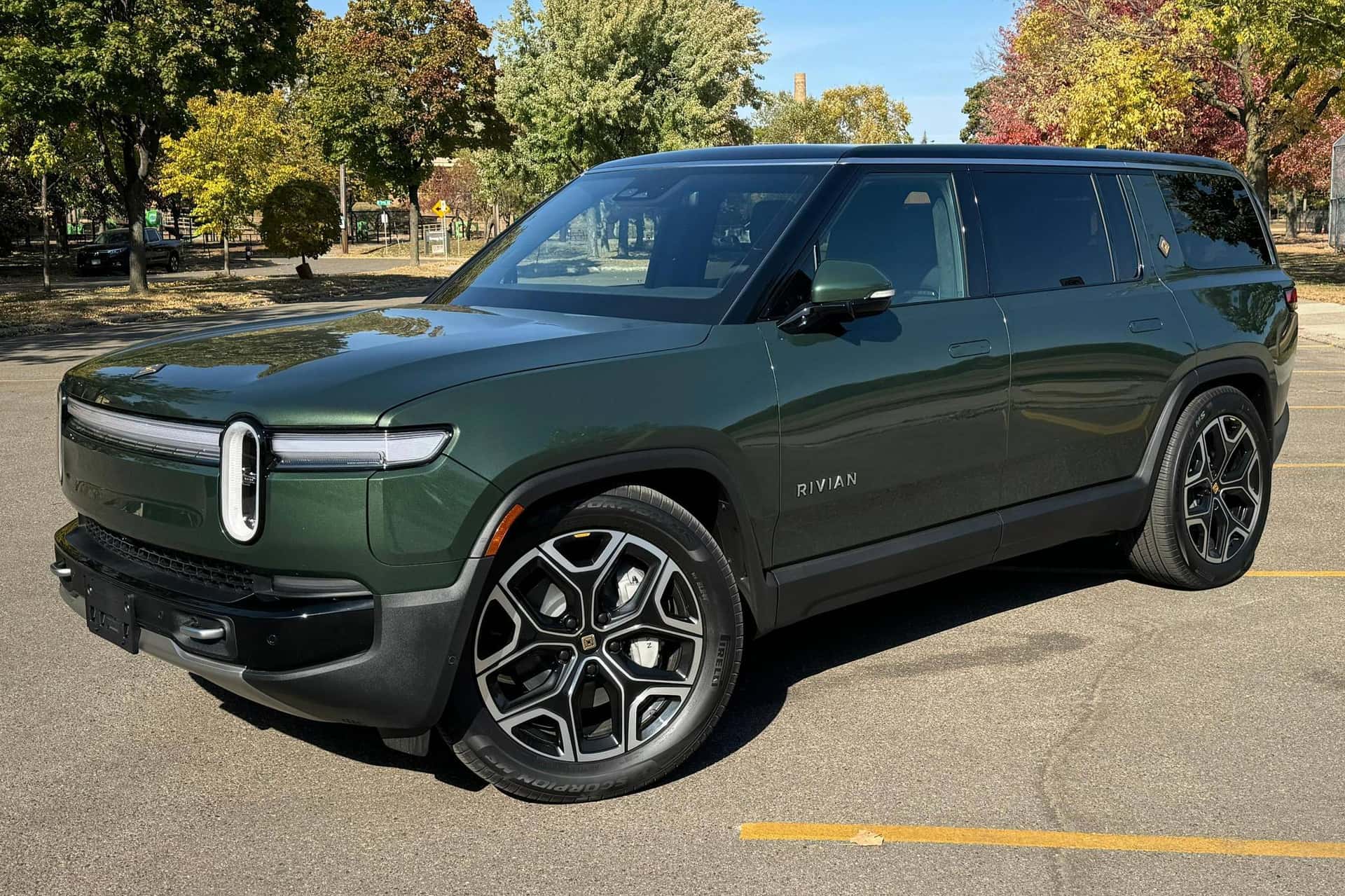2025 Rivian R1S sold for $79,000