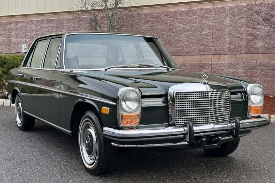 1973 Mercedes-Benz W114 & W115 sold for $40,750