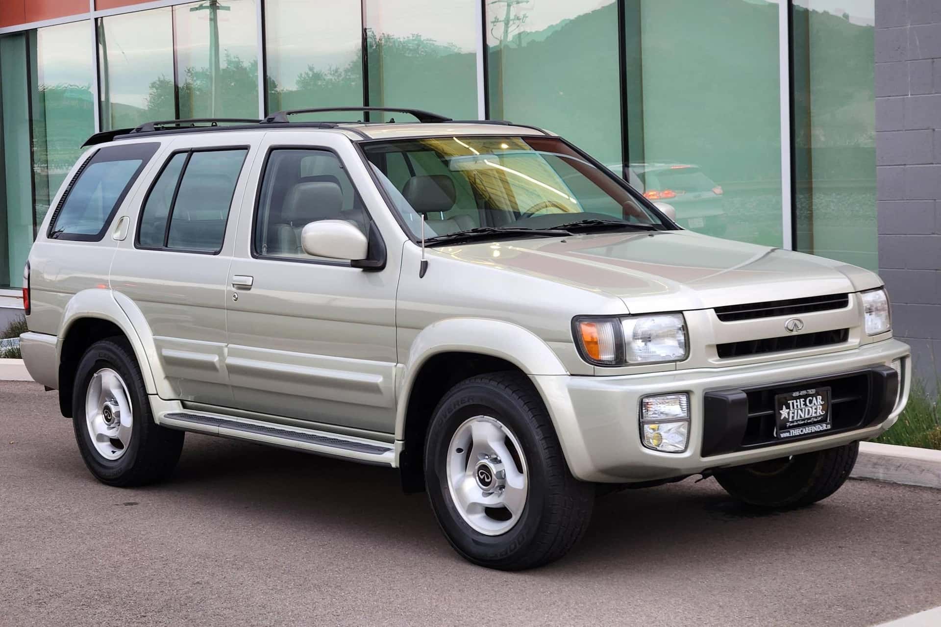 1998 Infiniti QX4 sold for $9,669