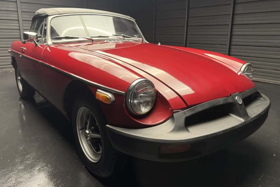 1978 MG MGB sold for $2,100