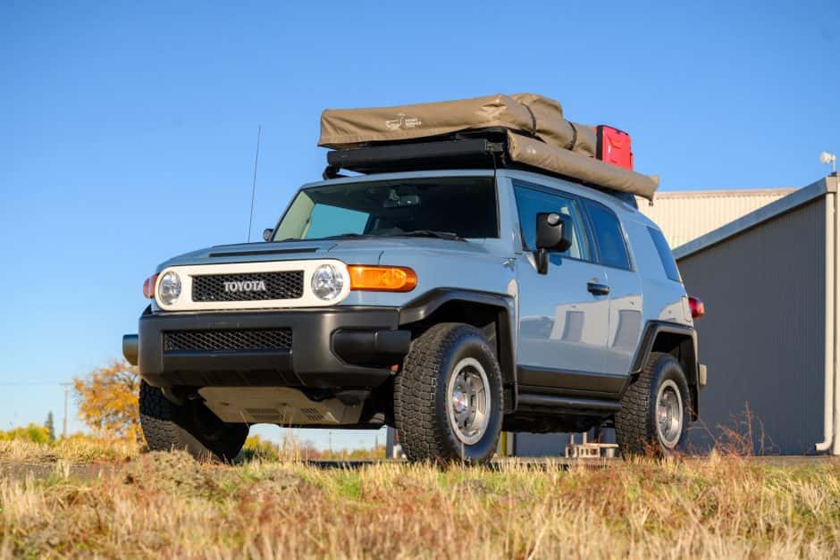 2014 Toyota FJ Cruiser sold for $41,750
