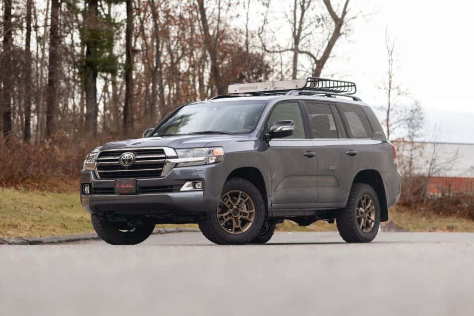 2021 Toyota Land Cruiser 200-Series sold for $88,000