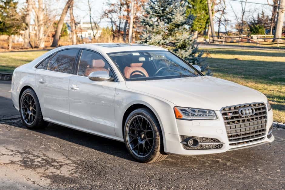 2015 Audi S8 sold for $24,000