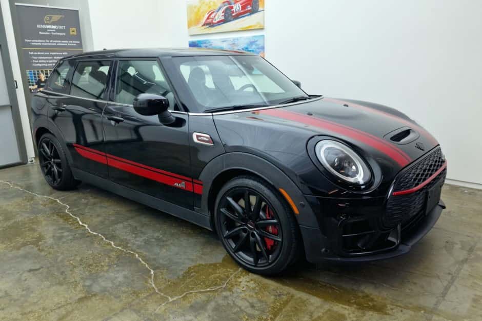 2022 Mini  sold for $29,860