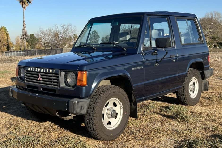 1987 Mitsubishi Pajero & Montero sold for $8,987