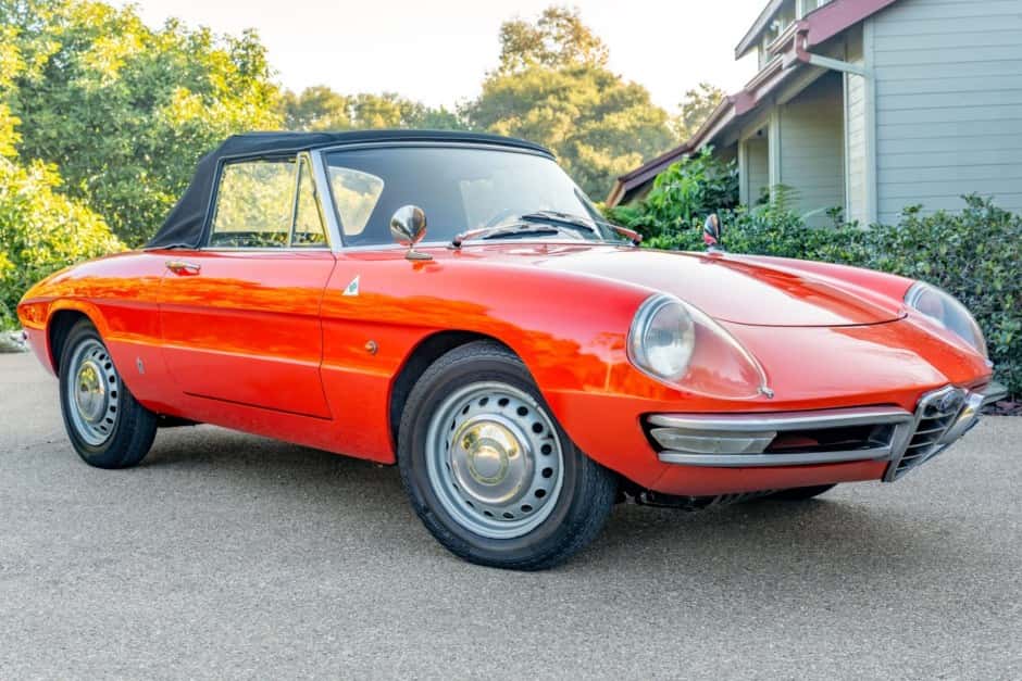 1967 Alfa Romeo 105/115 Spider Series 1 sold for $22,500