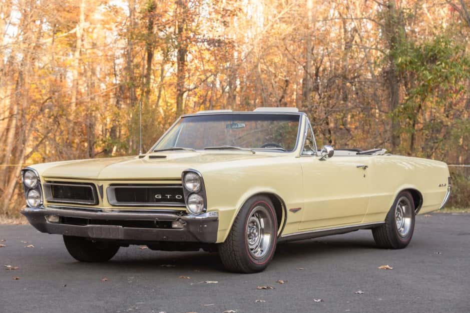 1965 Pontiac Tempest / LeMans sold for $42,750