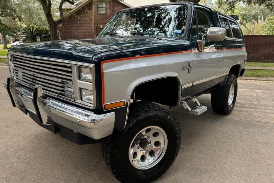 1987 Chevrolet K5 Blazer 1973-1991 sold for $0