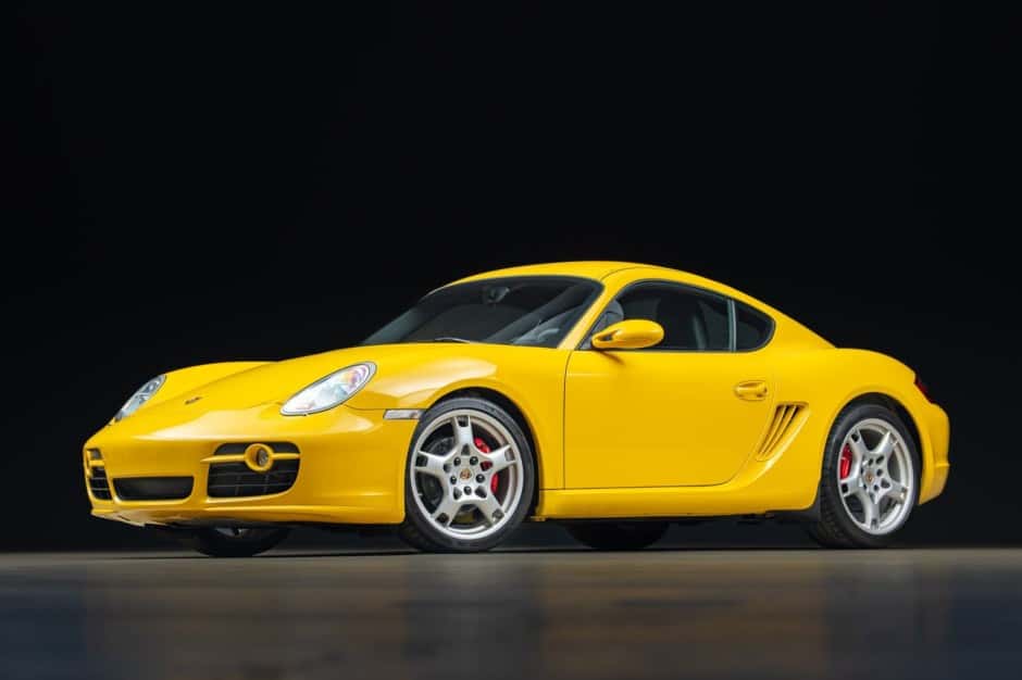 2006 Porsche 987 Cayman sold for $33,000