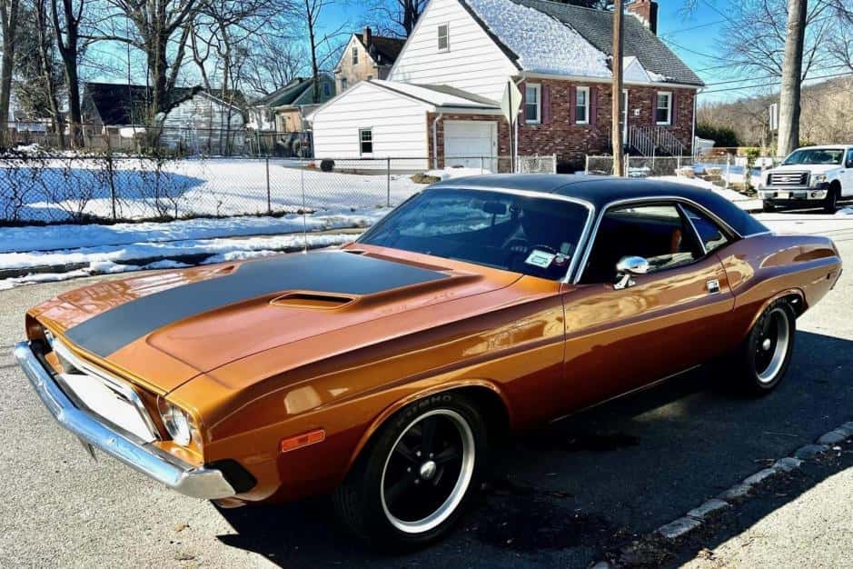 1974 Dodge Challenger (1970-1974) sold for $32,000
