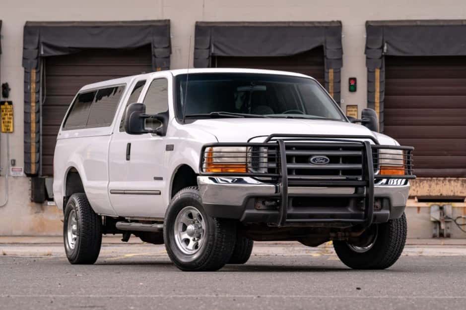 2000 Ford Super Duty 1999-2007 sold for $35,500