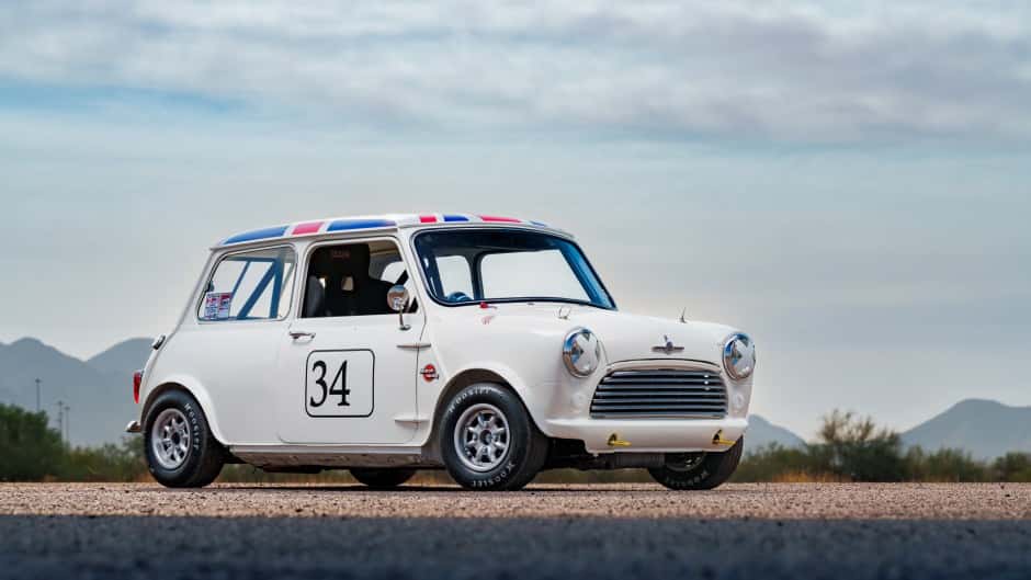 1967 Mini Mk I & Mk II sold for $31,000