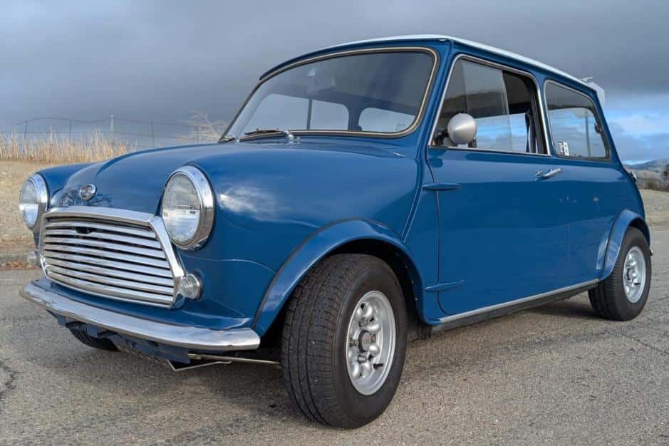 1967 Mini Mk I-III Cooper sold for $27,500