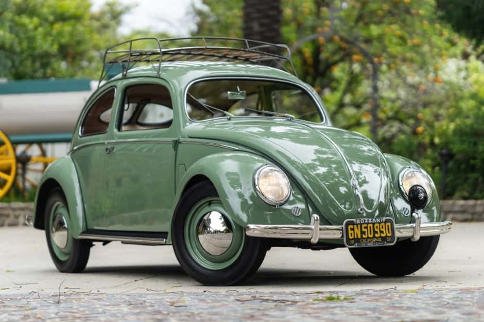 1952 Volkswagen Beetle (Split Window) sold for $64,000