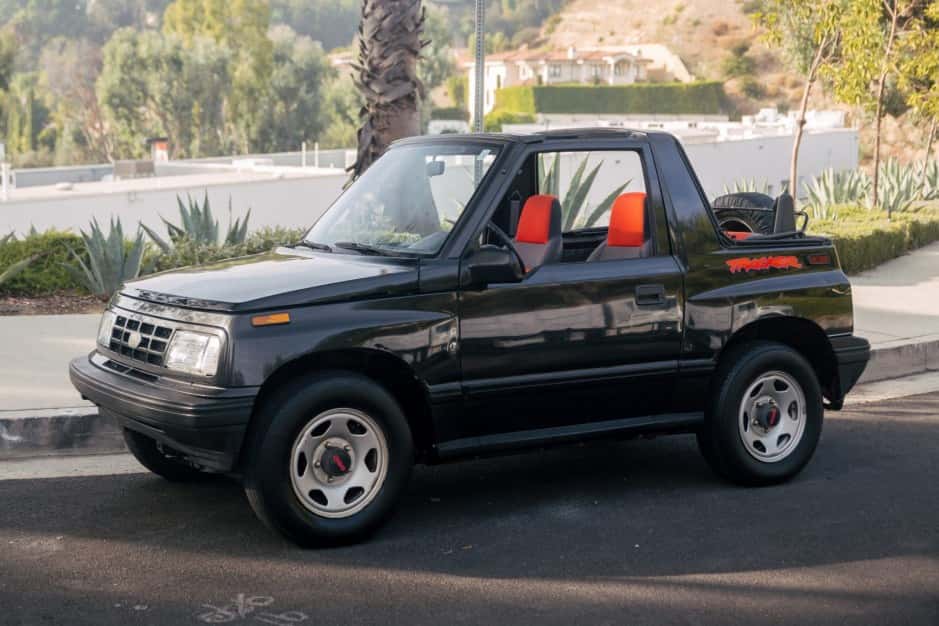 1992 Geo Tracker/Suzuki Sidekick sold for $4,850