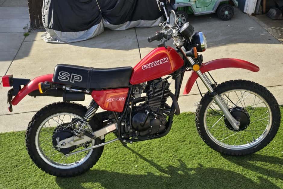 1982 Suzuki Motorcycles sold for $3,950