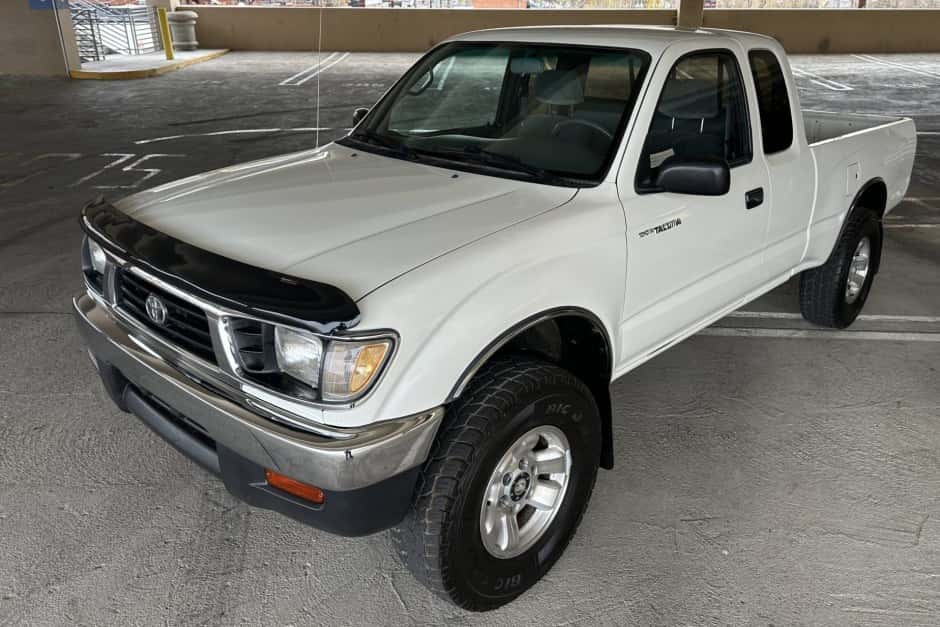 1997 Toyota Tacoma (N1X0 1995-2005) sold for $28,000
