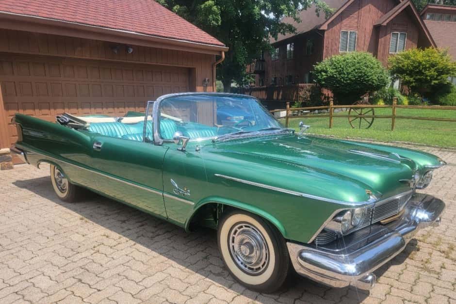 1958 Chrysler Imperial sold for $54,277