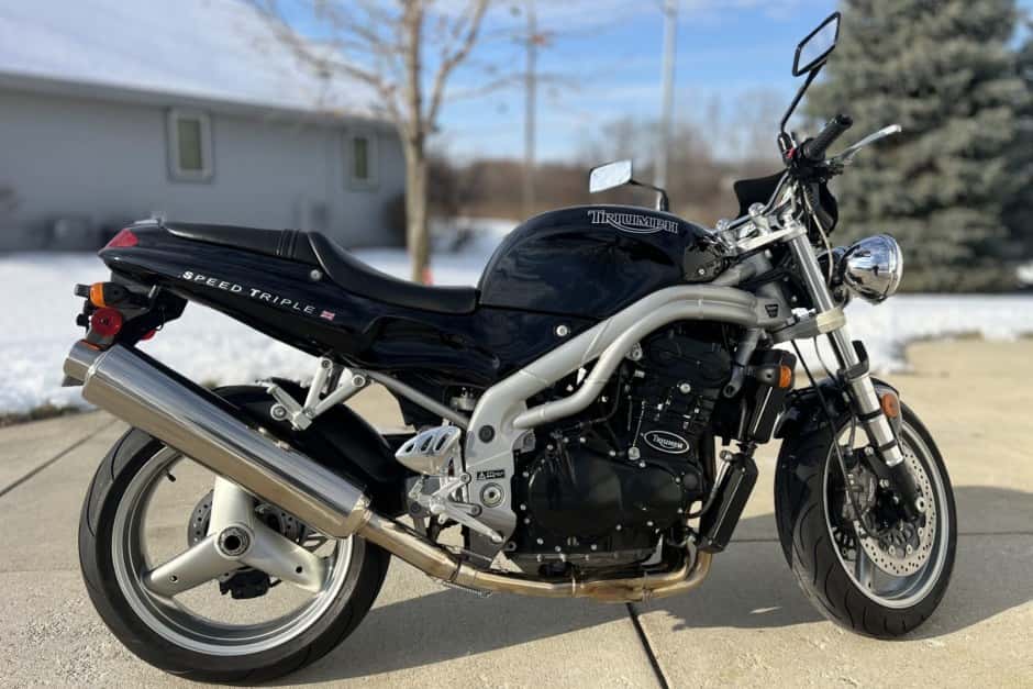 2001 Triumph Speed Triple sold for $3,800