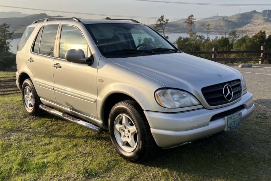 2001 Mercedes-Benz M-Class & GLE-Class sold for $11,250