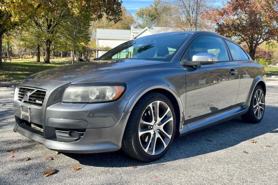 2009 Volvo C30 sold for $9,600