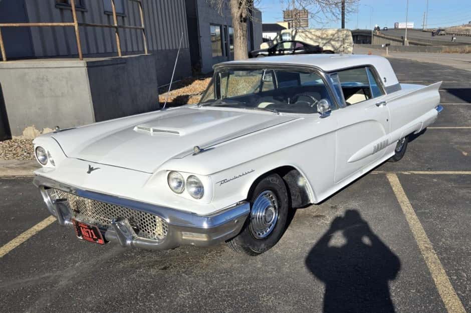 1958 Ford Thunderbird (1958-1960) sold for $7,810