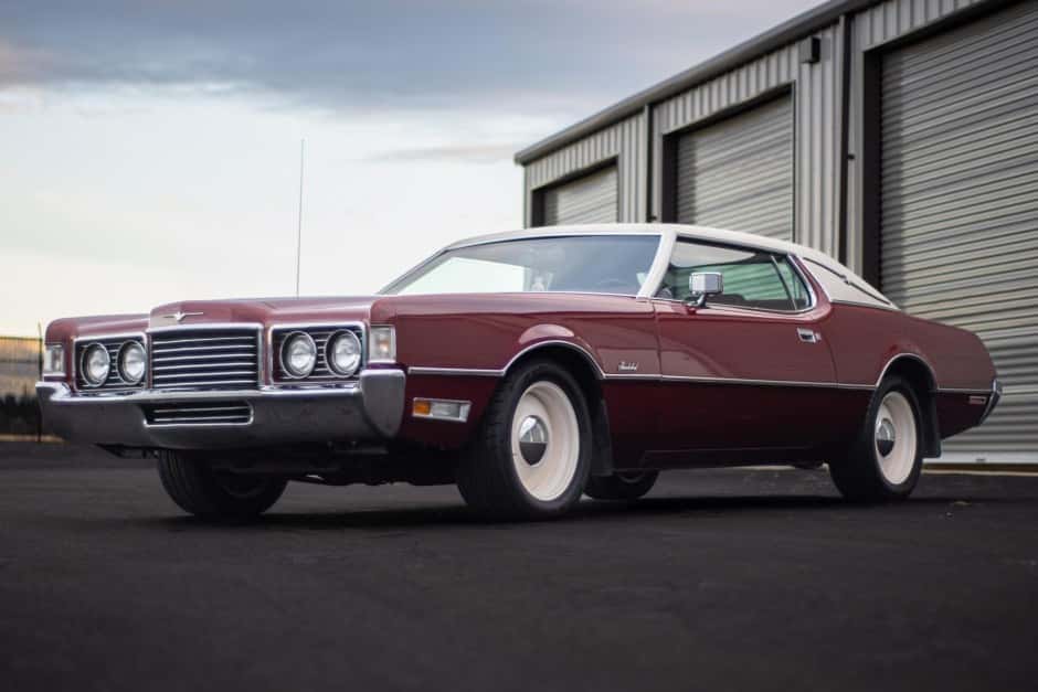 1972 Ford Thunderbird (1972-1976) sold for $7,600
