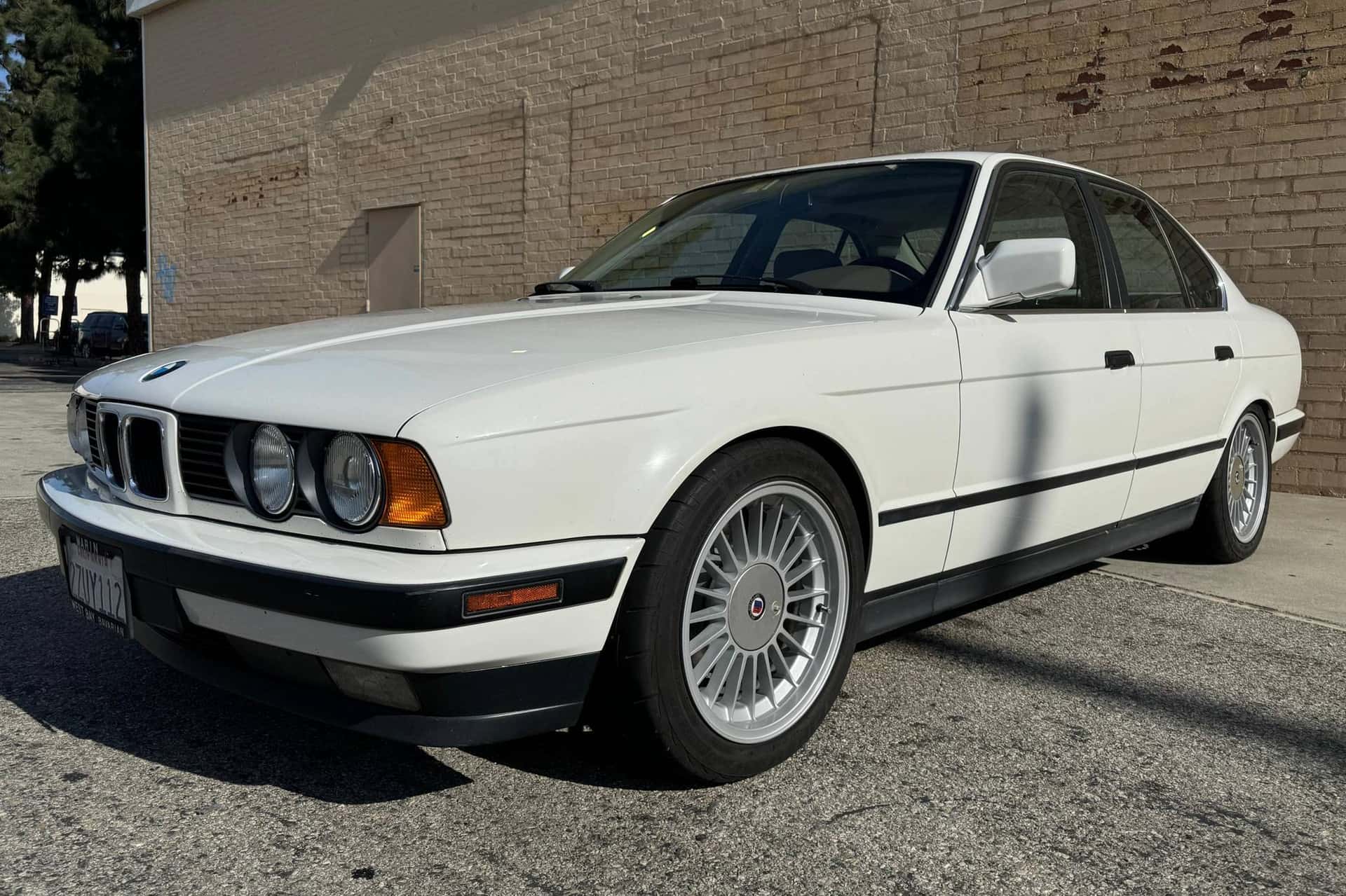 1992 BMW 5 Series sold for $5,500