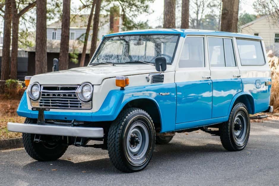 1979 Toyota Land Cruiser FJ55 sold for $17,000