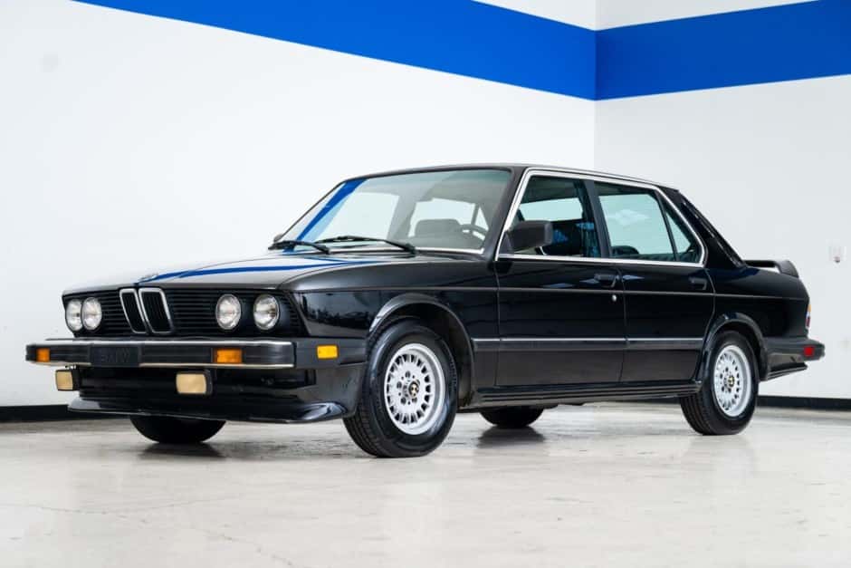 1985 BMW E28 5-Series sold for $5,300