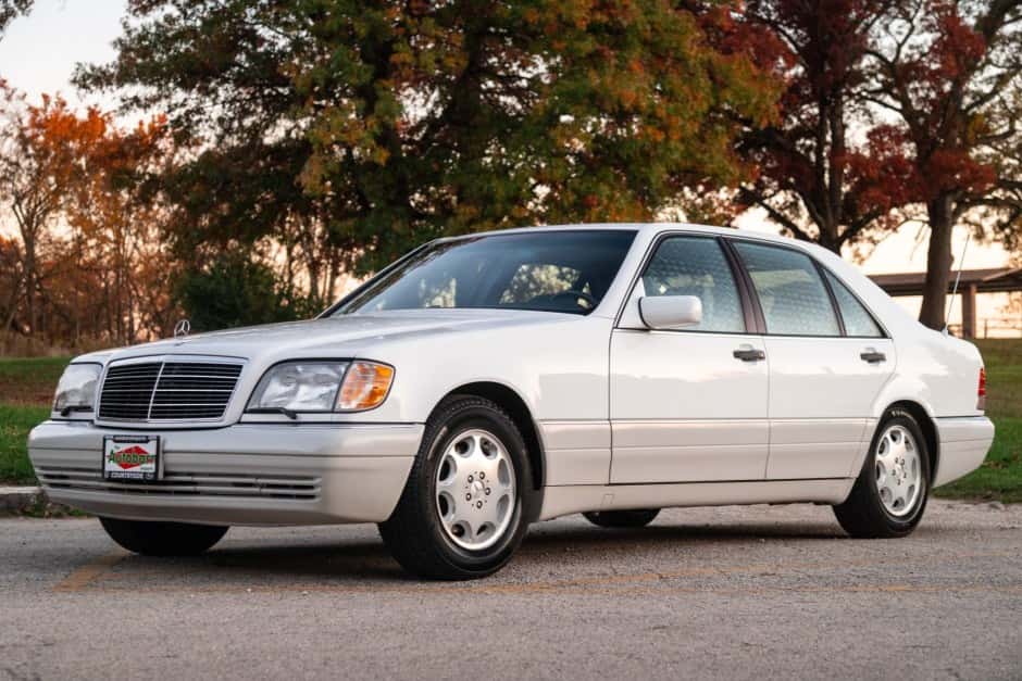 1995 Mercedes-Benz W140 S-Class sold for $19,000