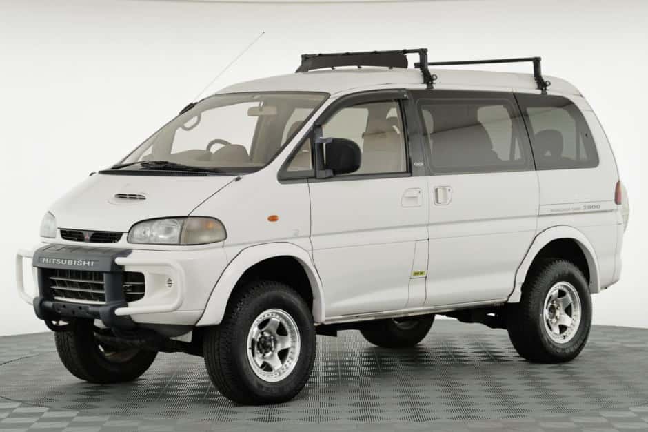 1995 Mitsubishi Delica sold for $16,250
