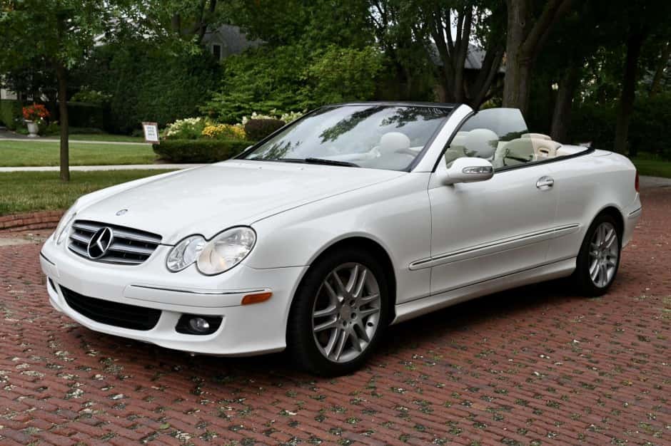 2009 Mercedes-Benz CLK-Class sold for $8,800