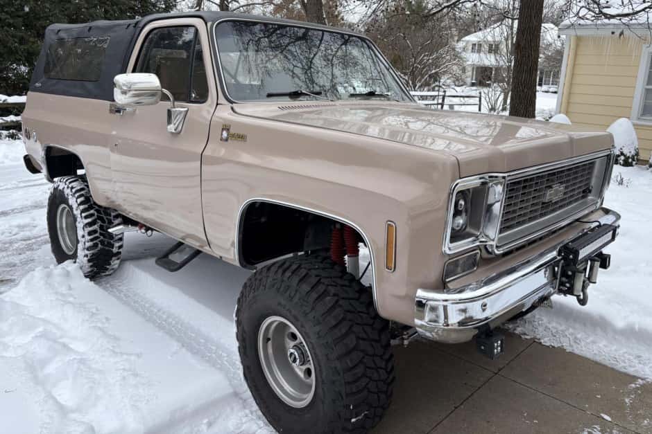 1976 Chevrolet K5 Blazer 1973-1991 sold for $26,000