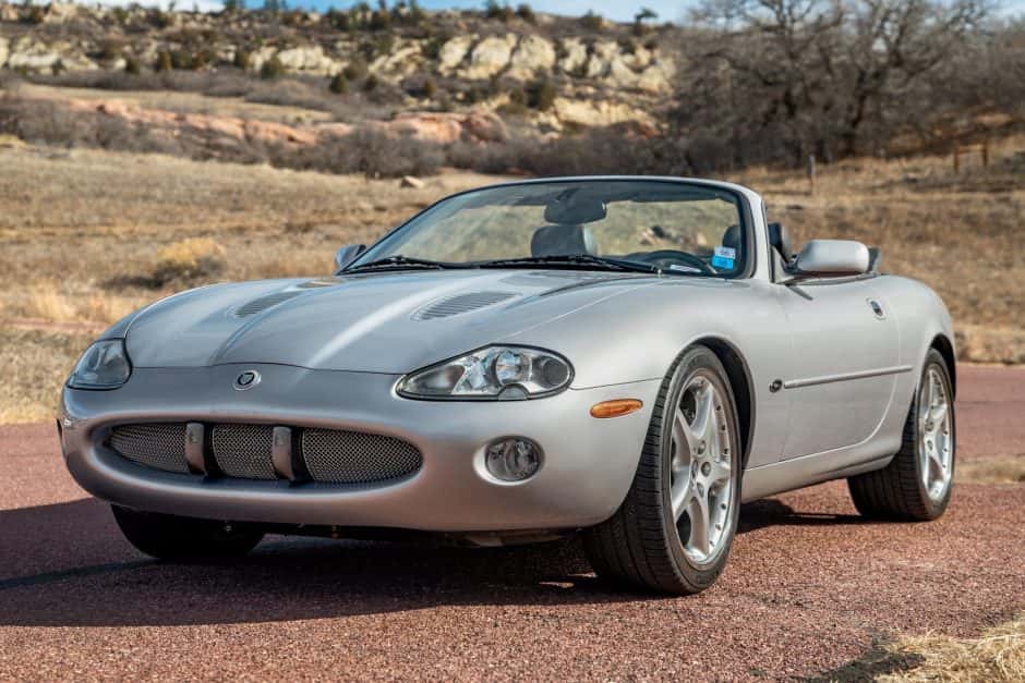 2001 Jaguar XKR sold for $9,900