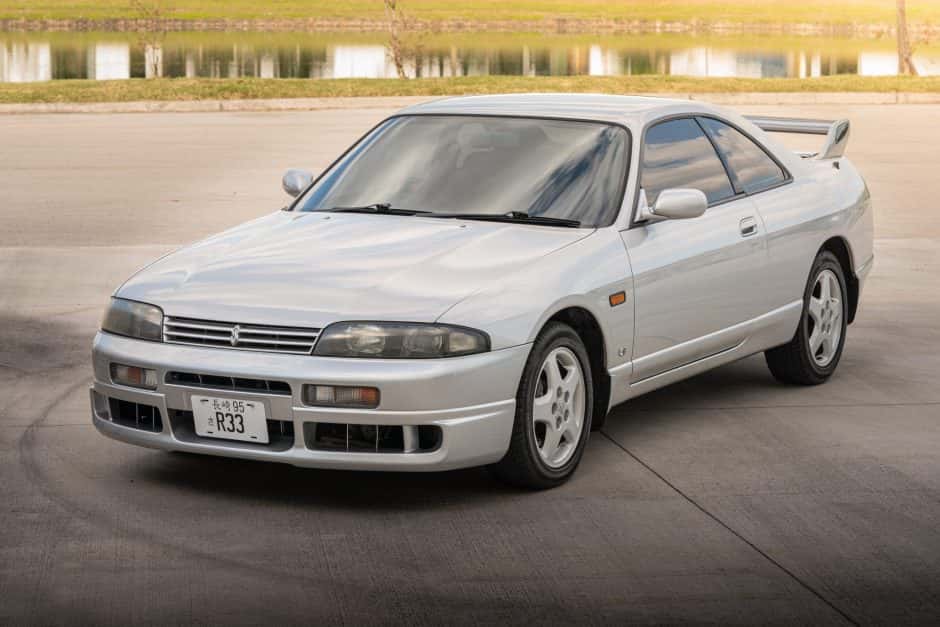 1995 Nissan R33 Skyline sold for $17,000