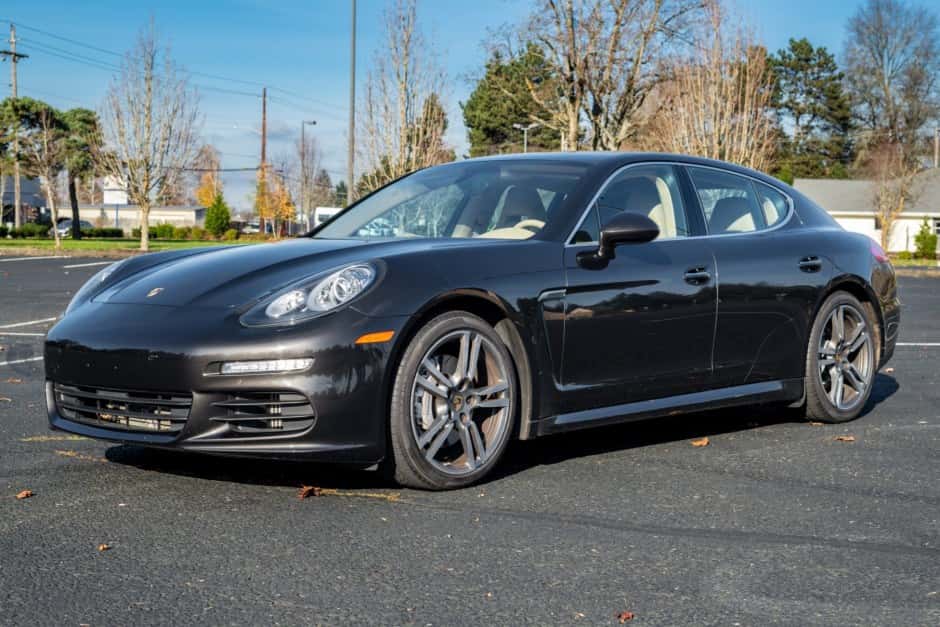 2015 Porsche Panamera sold for $21,000