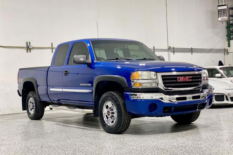 2003 GMC Sierra HD (GMT800 2000-2007) sold for $23,350