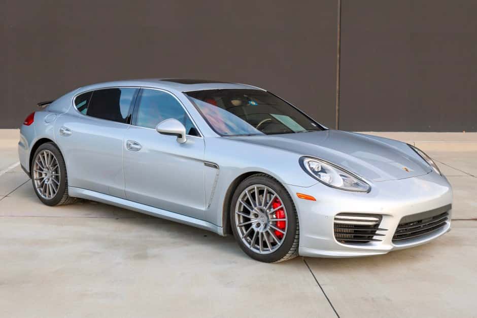 2014 Porsche Panamera sold for $38,500