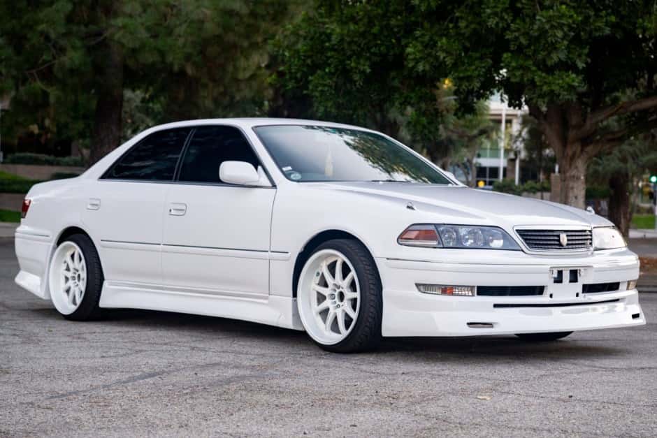 1999 Toyota Cressida & Mark II sold for $10,805