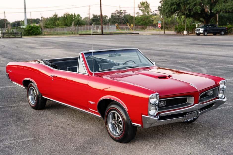 1966 Pontiac GTO sold for $42,250