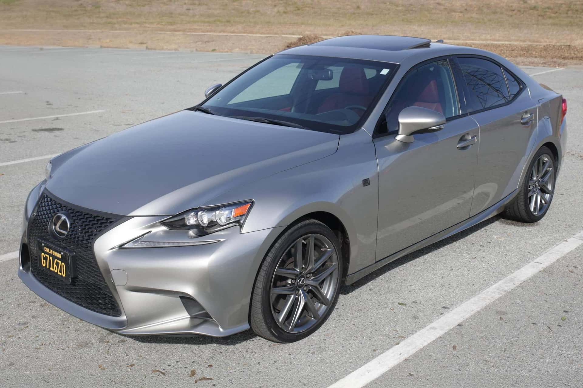 2015 Lexus IS sold for $22,222