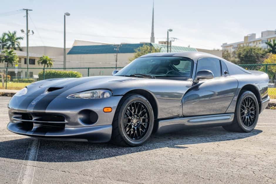 2000 Dodge Viper SR II (1996-2002) sold for $81,500