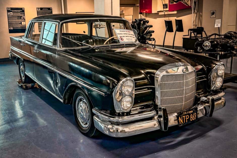 1960 Mercedes-Benz W111 Sedan sold for $10,000
