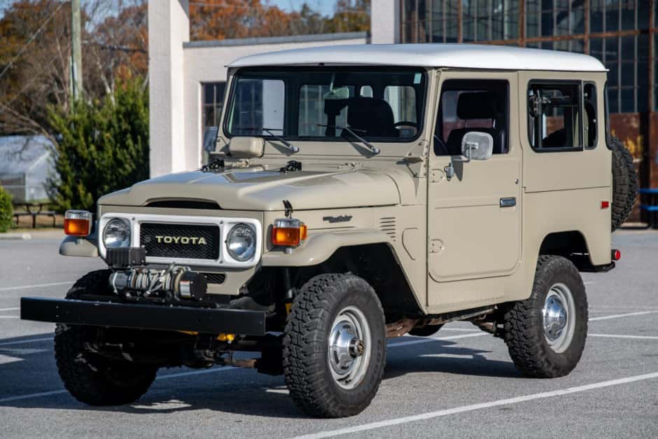 1979 Toyota Land Cruiser FJ40 sold for $28,000