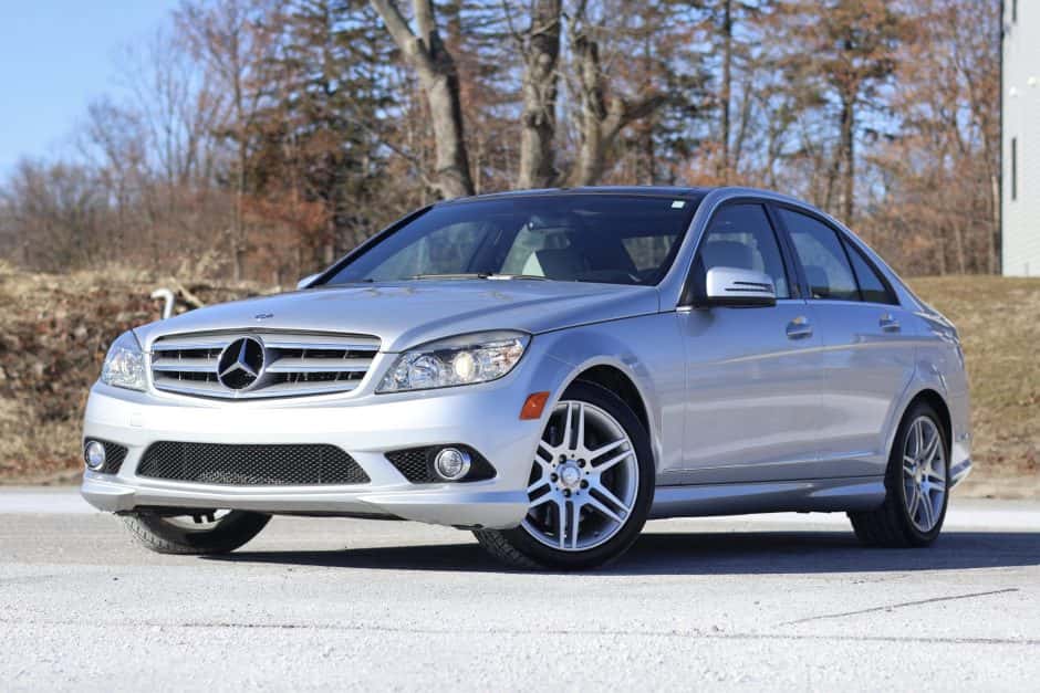 2010 Mercedes-Benz W204 C-Class sold for $12,500
