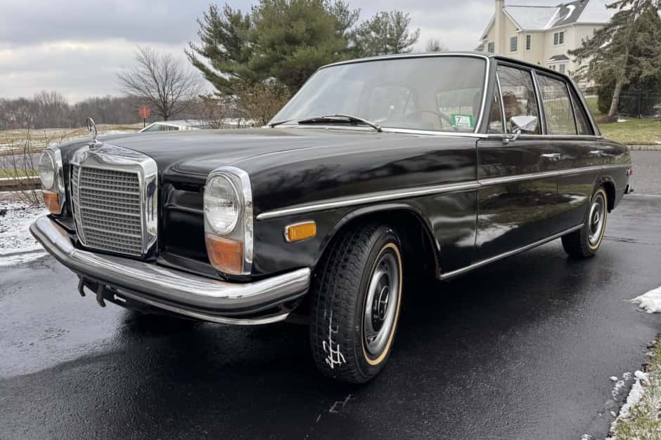 1970 Mercedes-Benz W114 & W115 sold for $9,750