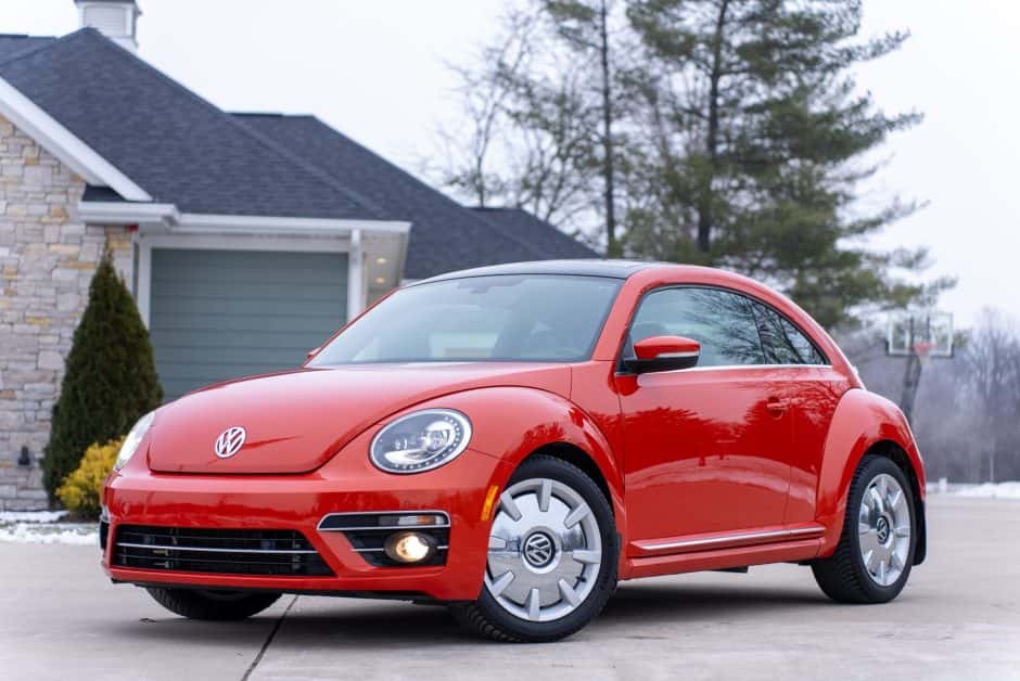 2019 Volkswagen A5 Beetle (2012-2019) sold for $16,500