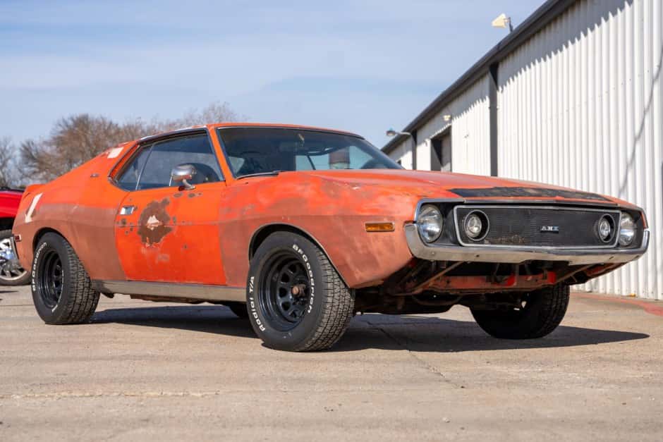 1972 AMC AMX sold for $8,800